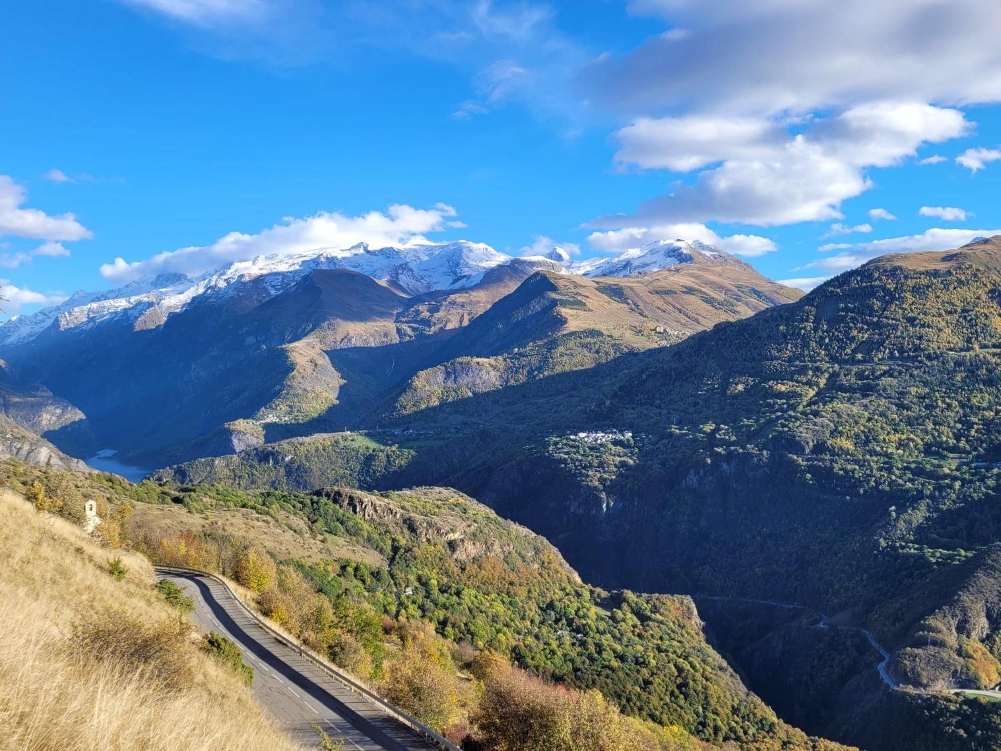 Auris Les Gentianes Station Alpe Huezアパートメント エクステリア 写真